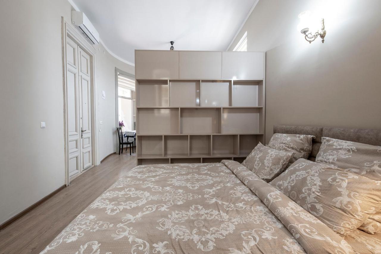 Apartament Orbeliani *